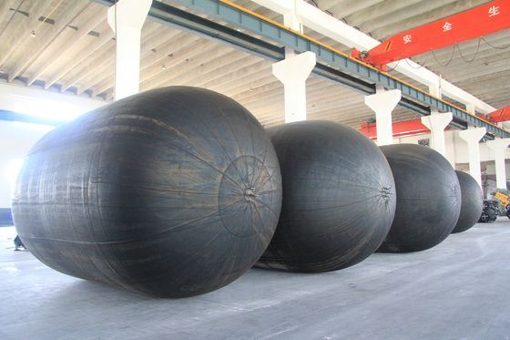 Pneumatische Schiffsschutzfender schützen das Schiff